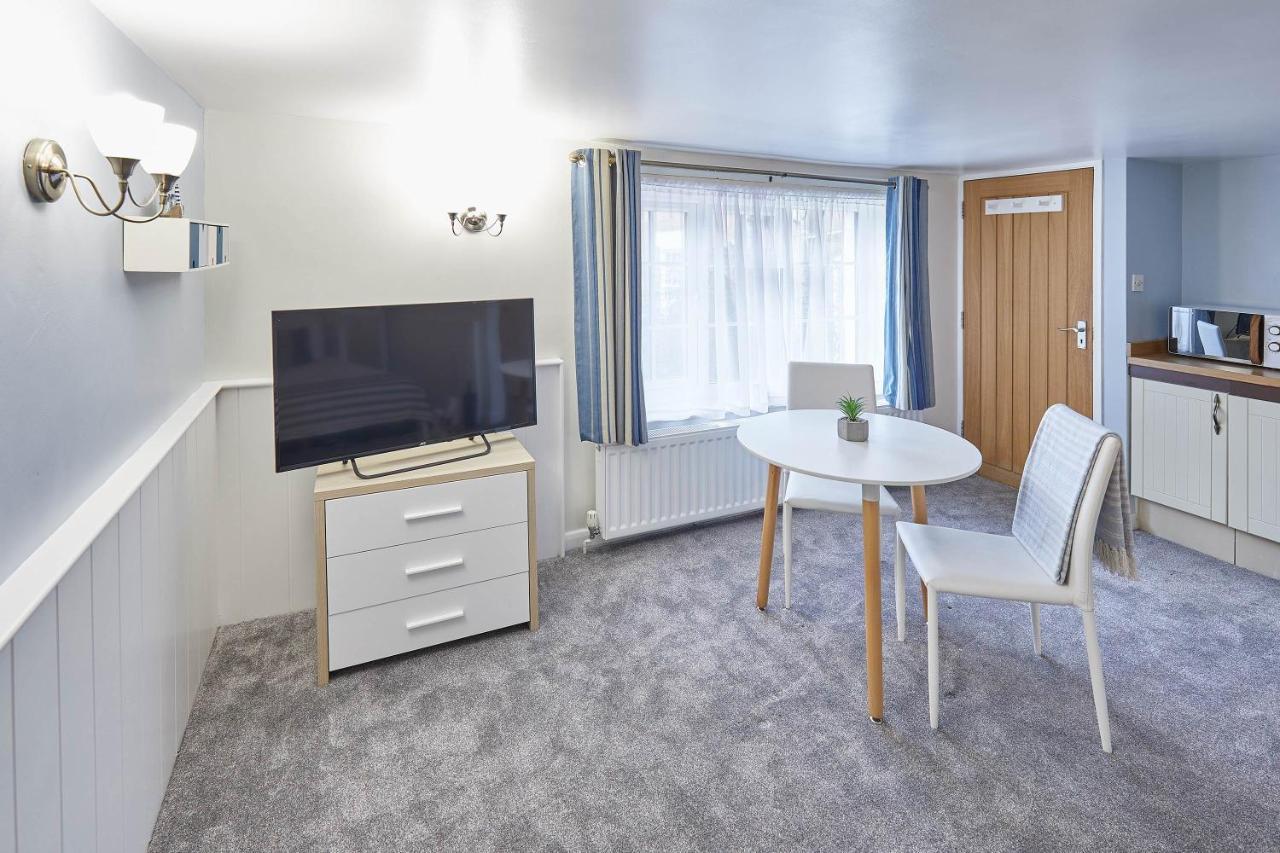 Host & Stay - Princess Place Studio Whitby Exterior foto